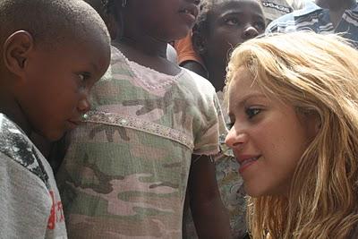 HOY JUEVES: Shakira promete visitar a Haití