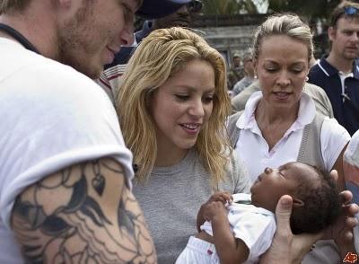 HOY JUEVES: Shakira promete visitar a Haití