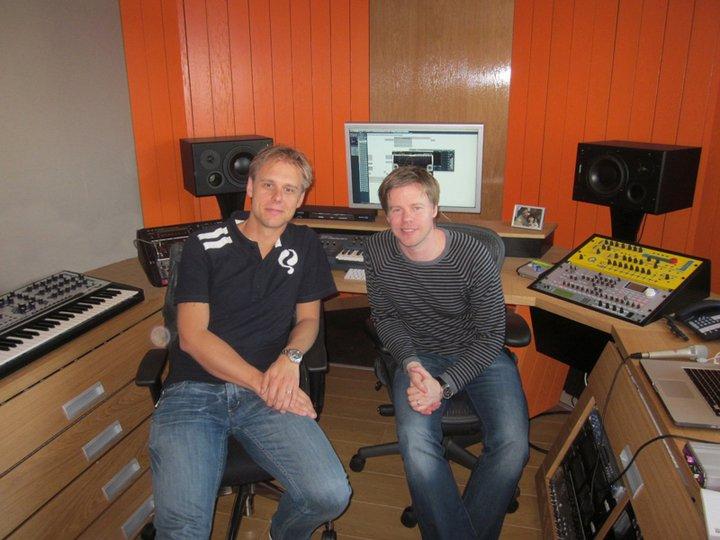 Ferry Corsten y Armin van Buuren en el estudio