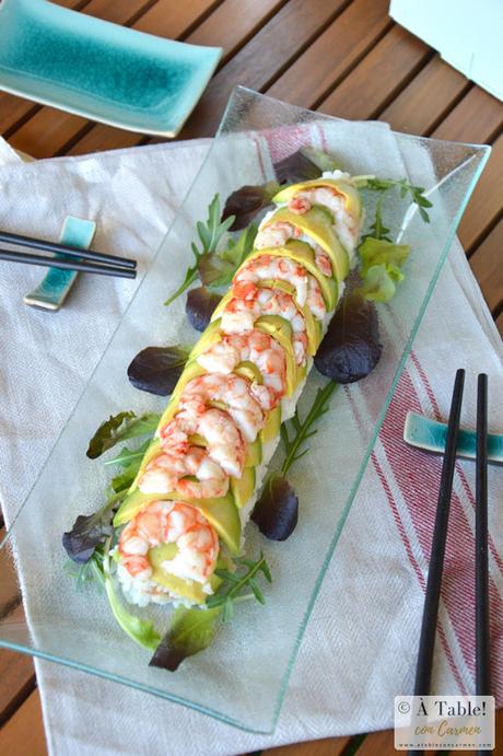Dragon Sushi Roll de Aguacate, Salmón y Gambas