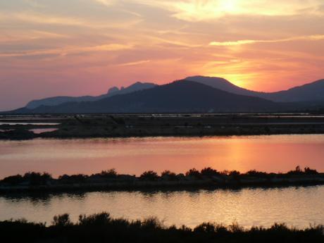 5 LUGARES DE IBIZA QUE NO TE PUEDES PERDER 5 LUGARES DE IBIZA QUE NO TE PUEDES PERDER