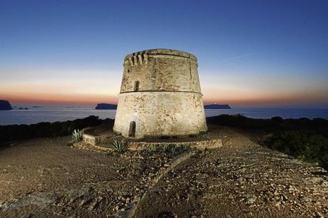 5 LUGARES DE IBIZA QUE NO TE PUEDES PERDER 5 LUGARES DE IBIZA QUE NO TE PUEDES PERDER