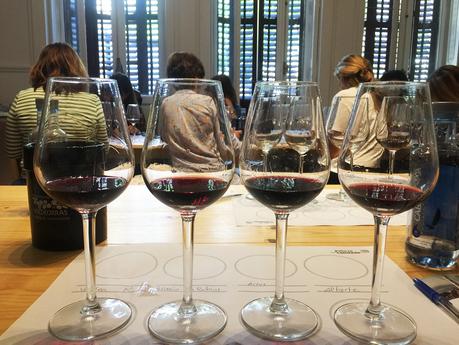 Me gustó probar vinos tintos gallegos como siempre te ponen los blancos.... Pop Up Saberes y Sabores segunda edición