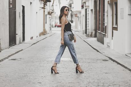 Body Asimétrico - ¿como combinarlo con jeans de botones? Body Asimétrico - ¿como combinarlo con jeans de botones?
