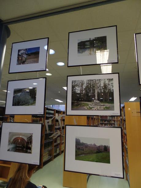 Tras las huellas de Santiago, exposición en la Biblioteca Pública de León.