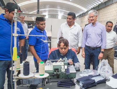 ALFREDO DEL MAZO REITERA COMPROMISO DEL GOBIERNO ESTATAL PARA APOYAR EL DESARROLLO DE LA INDUSTRIA TEXTIL