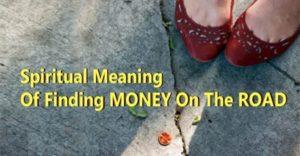 Significado espiritual de encontrar dinero en el camino coins-800x416