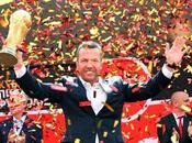 Copa Mundo, trofeo levantará ganador Mundial próximo julio