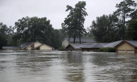 ‘Inundación de 1,000 años’: comunidad de la ciudad de Ellicott en Maryland con el corazón roto por la inundación épica