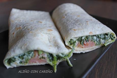 TORTILLAS DE TRIGO (WRAPS) CON ESPINACAS A LA CREMA DE QUESO Y SALMÓN AHUMADO