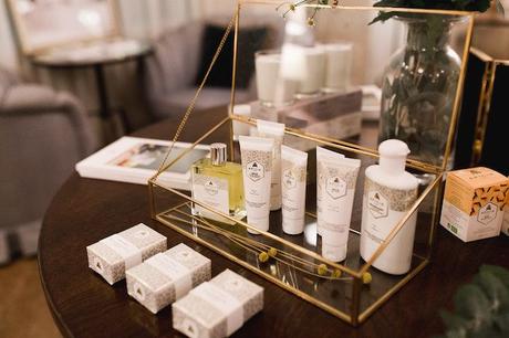 Apicia Paris, Cosmética Bio de los productos de la colmena Apicia cosmetica natural cremas