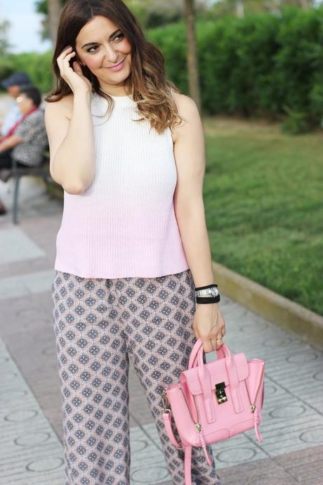 Como combinar unos pantalones fluidos Como combinar unos pantalones fluidos