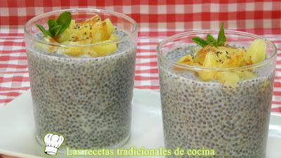 Postre fácil y delicioso de semillas de chia hidratadas