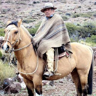 Atilio Alarcón hablo de censura y de que quiere conocer Piedra del Águila