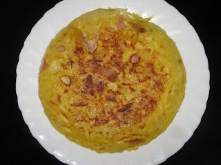 TORTILLA DE PATATA RELLENA DE JAMÓN Y QUESO