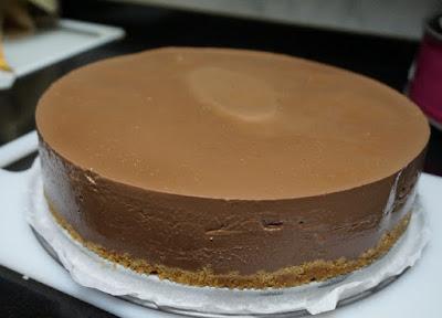Tarta de chocolate y profiteroles Tarta de chocolate y profiteroles