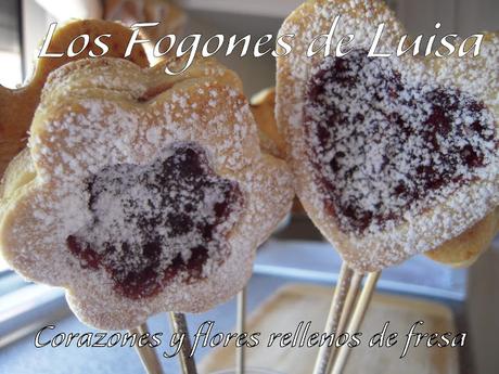 GALLETAS CON CORAZÓN DE MERMELADA