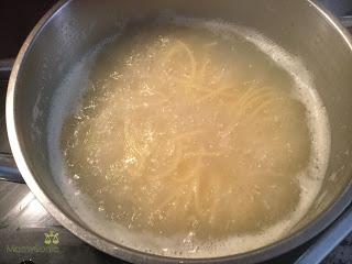 TARTA DE ESPAGUETIS Y ESPINACAS