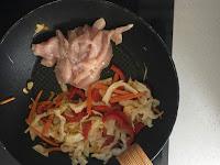 NOODLES CON POLLO Y VERDURAS NOODLES CON POLLO Y VERDURAS