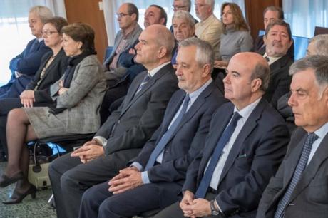 ?Y si Sánchez no es un monstruo y consigue gobernar bién?