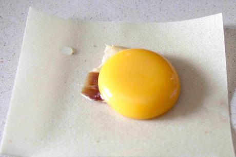 PINCHO DE JAMON Y HUEVO CON PASTA FILO PINCHO DE JAMON Y HUEVO CON PASTA FILO