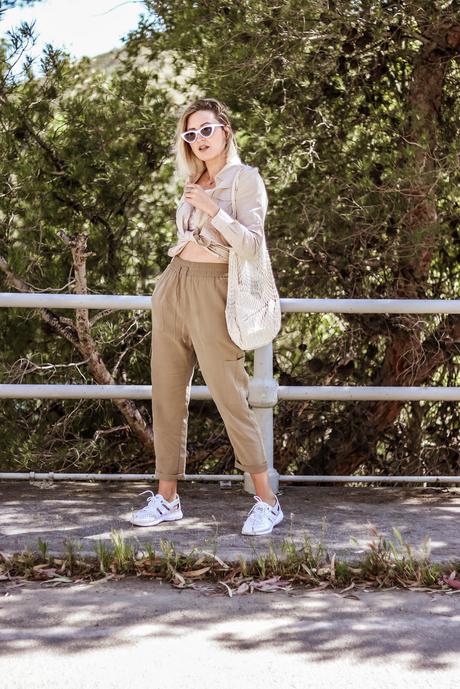 SAFARI & WHITE SNEAKERS SAFARI & WHITE SNEAKERS
