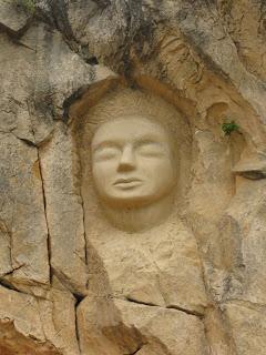 Las caras de Buendía, un tesoro en piedra al aire libre