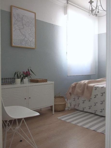 Half painted en la habitación de invitados