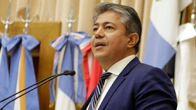 Figueroa dice que no definió si irá a la interna