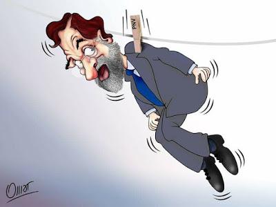 Cambio de tercio: M. Rajoy hace mutis por el foro; Pedro Sánchez aparece en la Moncloa.