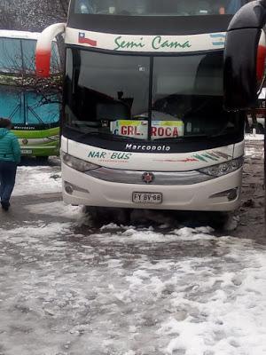 Varados en San Martin de los Andes por la nieve nadie se hace cargo