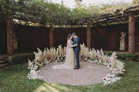 La boda romántica de Leticia y Joan en Masia Ribas boda masia ribas barcelona www.bodasdecuento.com