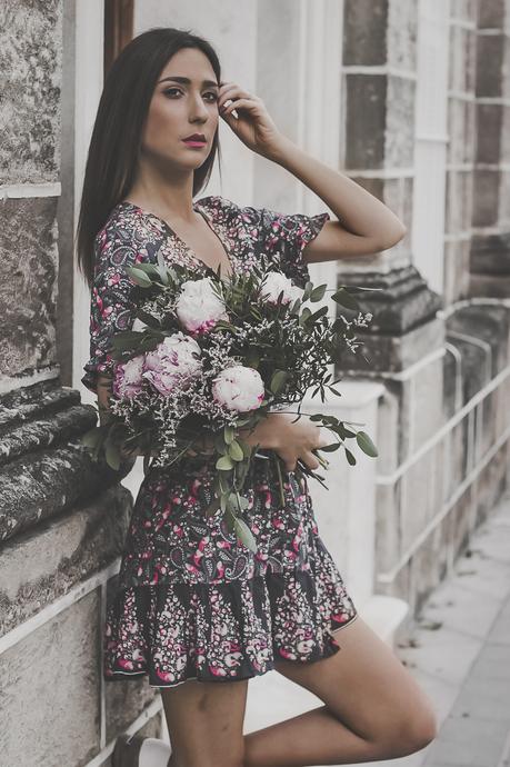 VERGE GIRL FLORAL DRESS + CLONES DE MODA