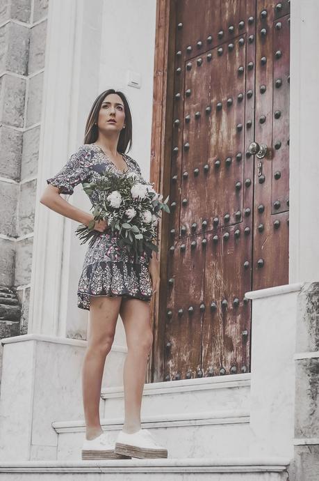 VERGE GIRL FLORAL DRESS + CLONES DE MODA