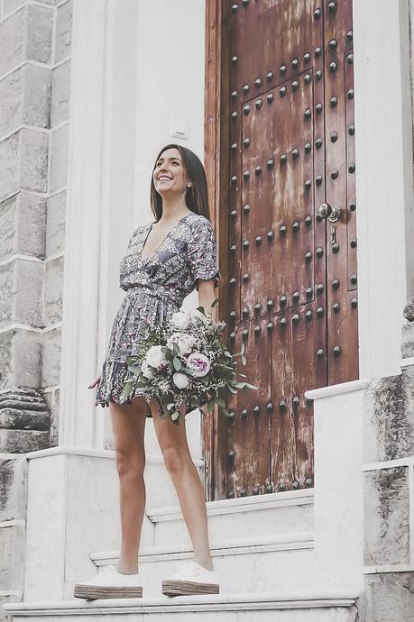 VERGE GIRL FLORAL DRESS + CLONES DE MODA