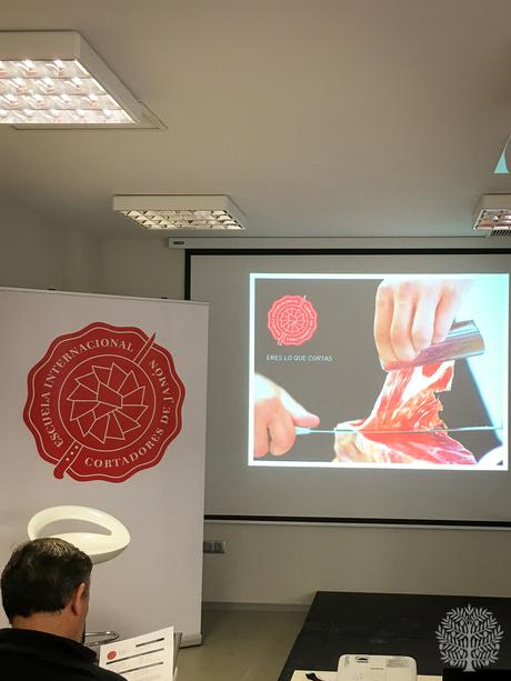 Cómo convertirte en cortador profesional de jamón: Escuela Internacional de Cortadores de Jamón