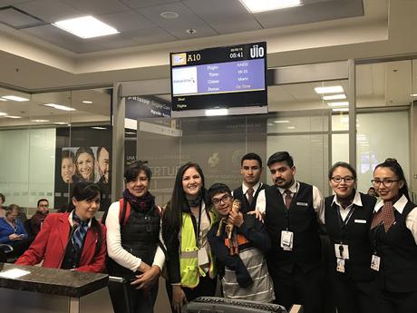 AMERICAN AIRLINES VUELA A NIÑO ECUATORIANO A TAMPA  PARA TRATAMIENTO MÉDICO