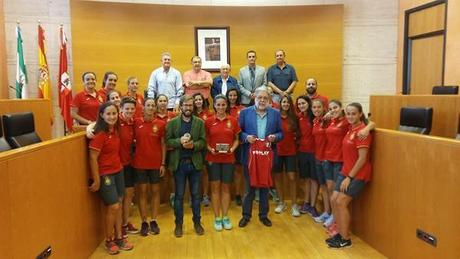 Recibimiento del Alcalde a la Selección Femenina de Balonmano Playa