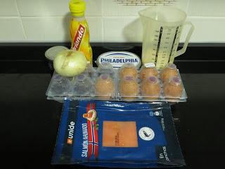 HUEVOS RELLENOS DE SALMÓN