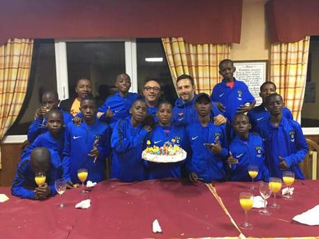 La Escuela de Fútbol Base AFA Angola con doble celebración