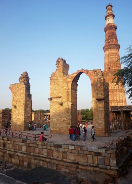 nueva-delhi-monumento-ruinas