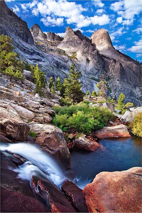 Sierra Nevada, High Sierra Trail, Hamilton Creek, Sequoia National Park, California; photo by Michael Greene