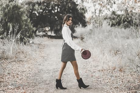 POLKA DOTS-TRENDY-VERGE GIRL POLKA DOTS-TRENDY-VERGE GIRL