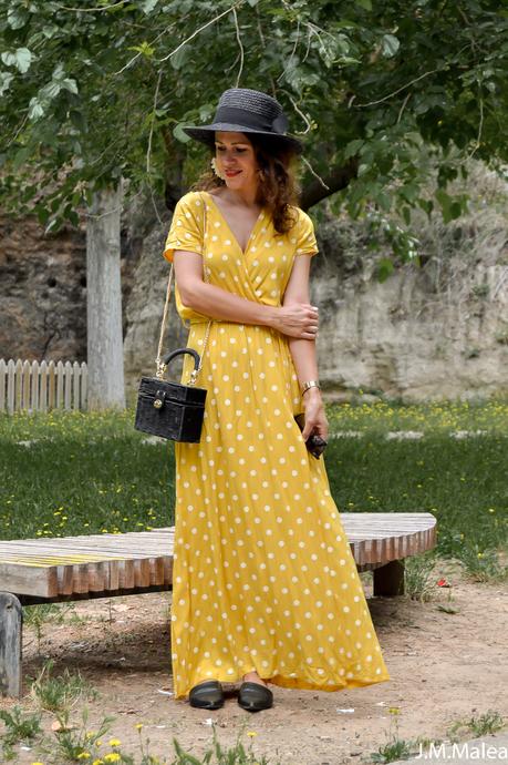 YELLOW DRESS