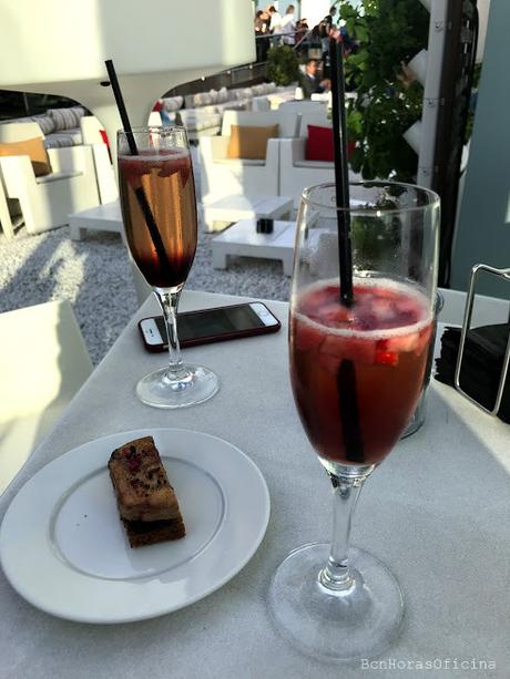 “STREET FOOD TERRACE” O LAS TERRAZAS DE VERANO DE NOVOTEL “STREET FOOD TERRACE” O LAS TERRAZAS DE VERANO DE NOVOTEL