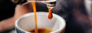 Café como laxante: ¿demasiado café puede causar movimientos intestinales frecuentes?