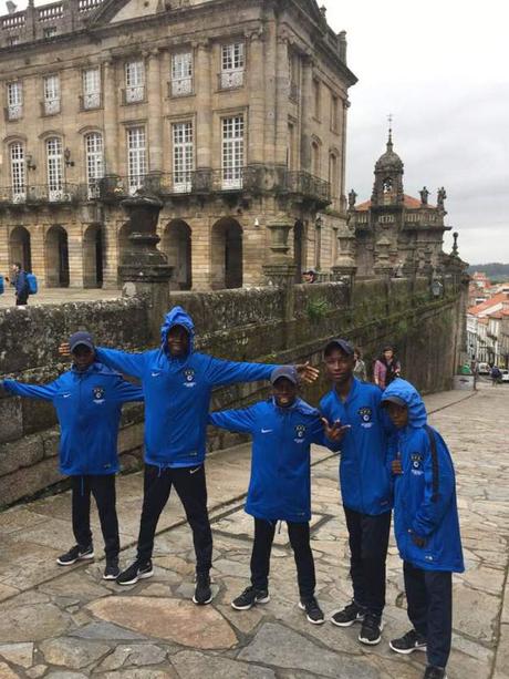 Visita de la Escuela de Fútbol Base AFA Angola a Santiago de Compostela