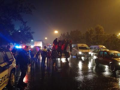 PRESTA AUXILIO SECRETARÍA DE SEGURIDAD A QUIENES SE QUEDARON VARADOS EN MUNICIPIOS DEL VALLE DE MÉXICO