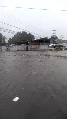 FRENA LLUVIA OPERACIÓN DEL MEXIBÚS 2 DURANTE TRES HORAS