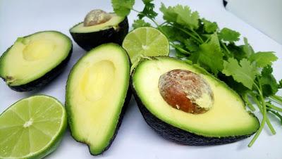 GUACAMOLE CON LANGOSTINO CAJÚN